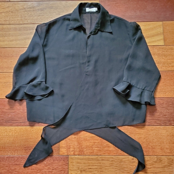 🔖5/$25 Mesh Cropped Top - Picture 2 of 4